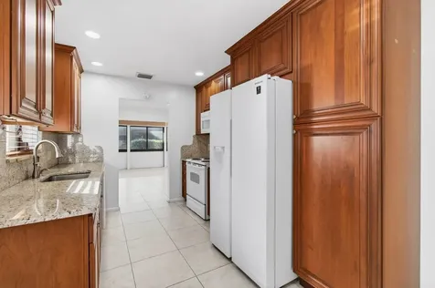 6100 Olivewood Circle Greenacres FL 33463