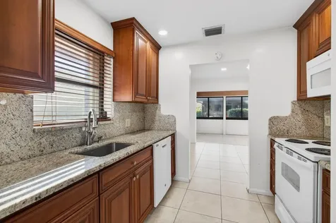 6100 Olivewood Circle Greenacres FL 33463