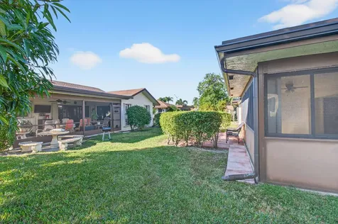 6100 Olivewood Circle Greenacres FL 33463