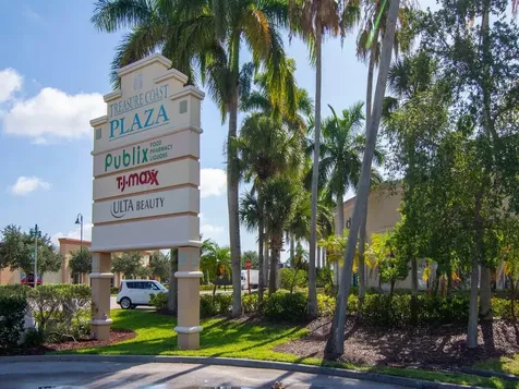 2333 Indian River Boulevard Vero Beach FL 32960