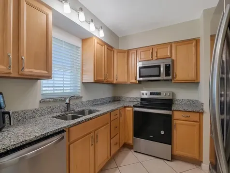 2333 Indian River Boulevard Vero Beach FL 32960