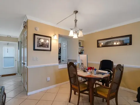 2333 Indian River Boulevard Vero Beach FL 32960