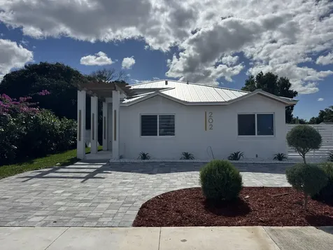 202 Se 4th Street Delray Beach FL 33483
