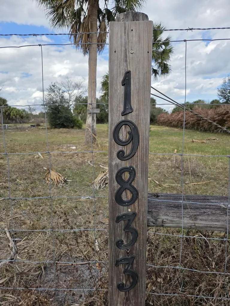 19833 NW 280th Street Okeechobee FL 34972