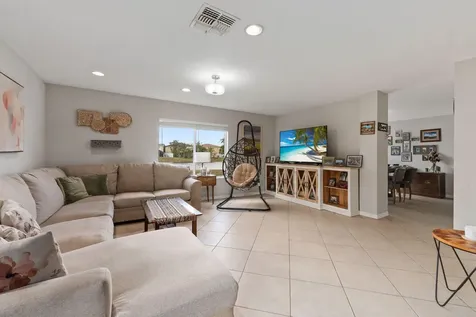 1939 Sw Jamesport Drive Port Saint Lucie FL 34953