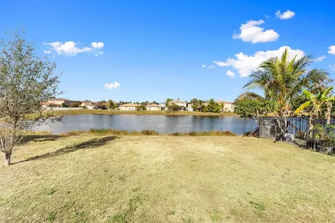 1939 Sw Jamesport Drive Port Saint Lucie FL 34953