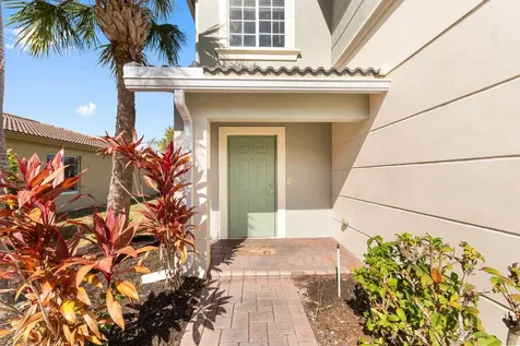 1939 Sw Jamesport Drive Port Saint Lucie FL 34953