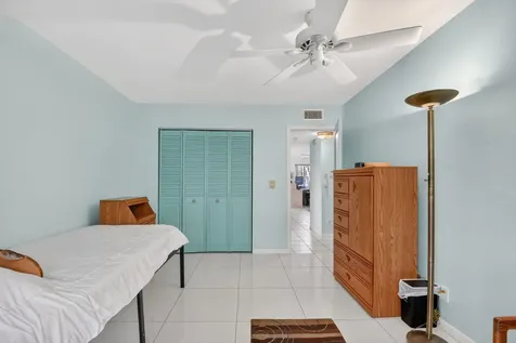 3320 Lake Osborne Drive Lake Worth Beach FL 33461