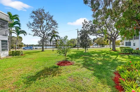 3320 Lake Osborne Drive Lake Worth Beach FL 33461