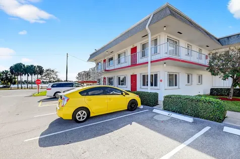 3320 Lake Osborne Drive Lake Worth Beach FL 33461