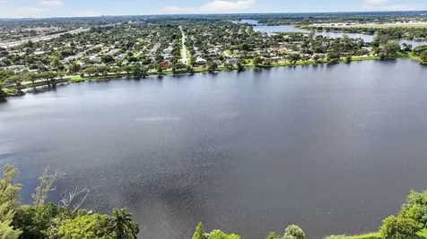 3320 Lake Osborne Drive Lake Worth Beach FL 33461