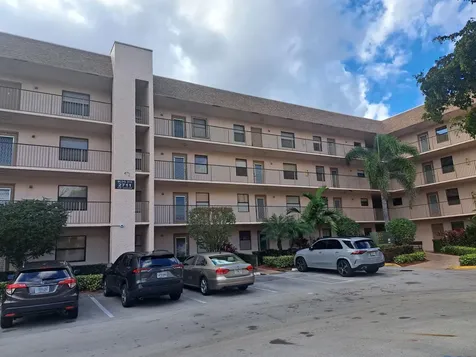 2711 Nw 104th Avenue Sunrise FL 33322