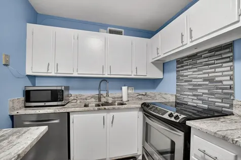 262 Ventnor R Deerfield Beach FL 33442