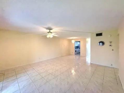 116 Oxford 400 West Palm Beach FL 33417