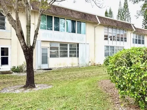 116 Oxford 400 West Palm Beach FL 33417