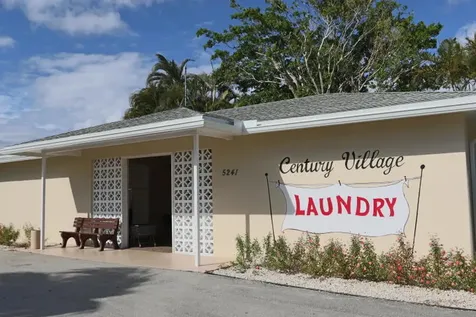 116 Oxford 400 West Palm Beach FL 33417