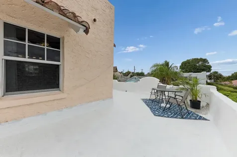 24 S Ocean Breeze Lake Worth Beach FL 33460