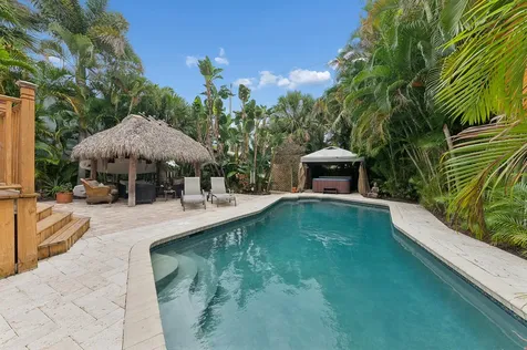 24 S Ocean Breeze Lake Worth Beach FL 33460