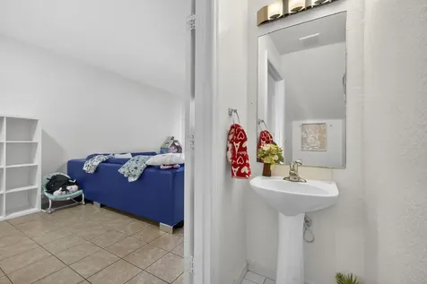 4147 Napoli Lake Drive Riviera Beach FL 33410