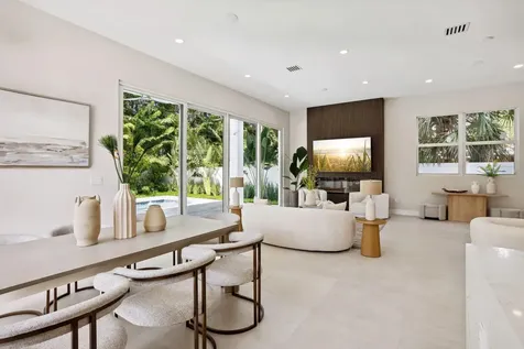 827 N Lake Avenue Delray Beach FL 33483