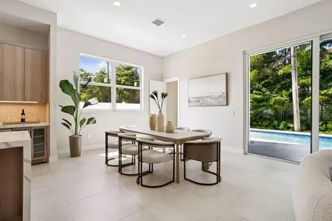 827 N Lake Avenue Delray Beach FL 33483