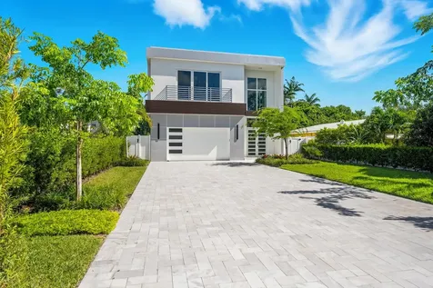 827 N Lake Avenue Delray Beach FL 33483