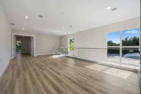 827 N Lake Avenue Delray Beach FL 33483