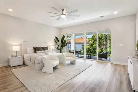 827 N Lake Avenue Delray Beach FL 33483