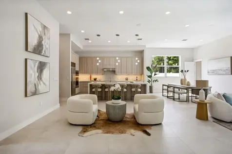 827 N Lake Avenue Delray Beach FL 33483