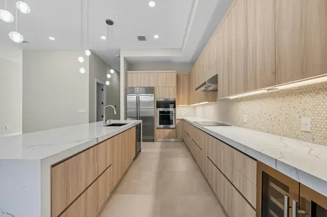 827 N Lake Avenue Delray Beach FL 33483
