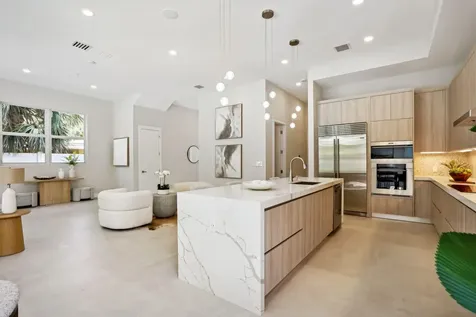 827 N Lake Avenue Delray Beach FL 33483