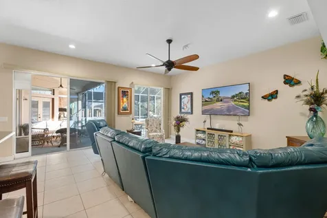 518 Sw Ray Avenue Port Saint Lucie FL 34983