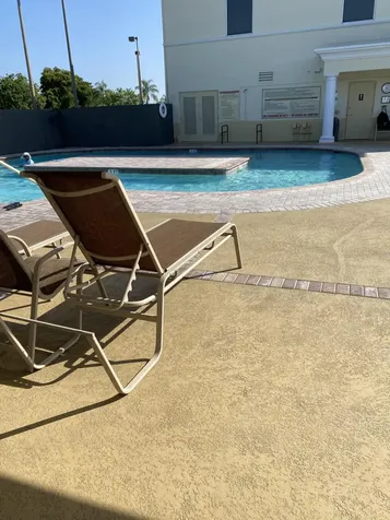 19 Golfs Edge F West Palm Beach FL 33417