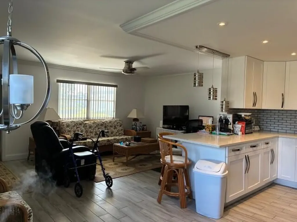 675 Brittany O Delray Beach FL 33446