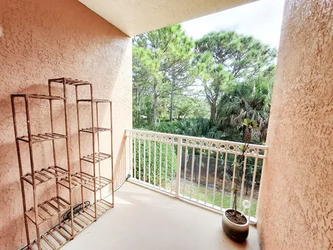 2204 Myrtlewood Circle Palm Beach Gardens FL 33418