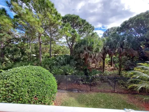 2204 Myrtlewood Circle Palm Beach Gardens FL 33418