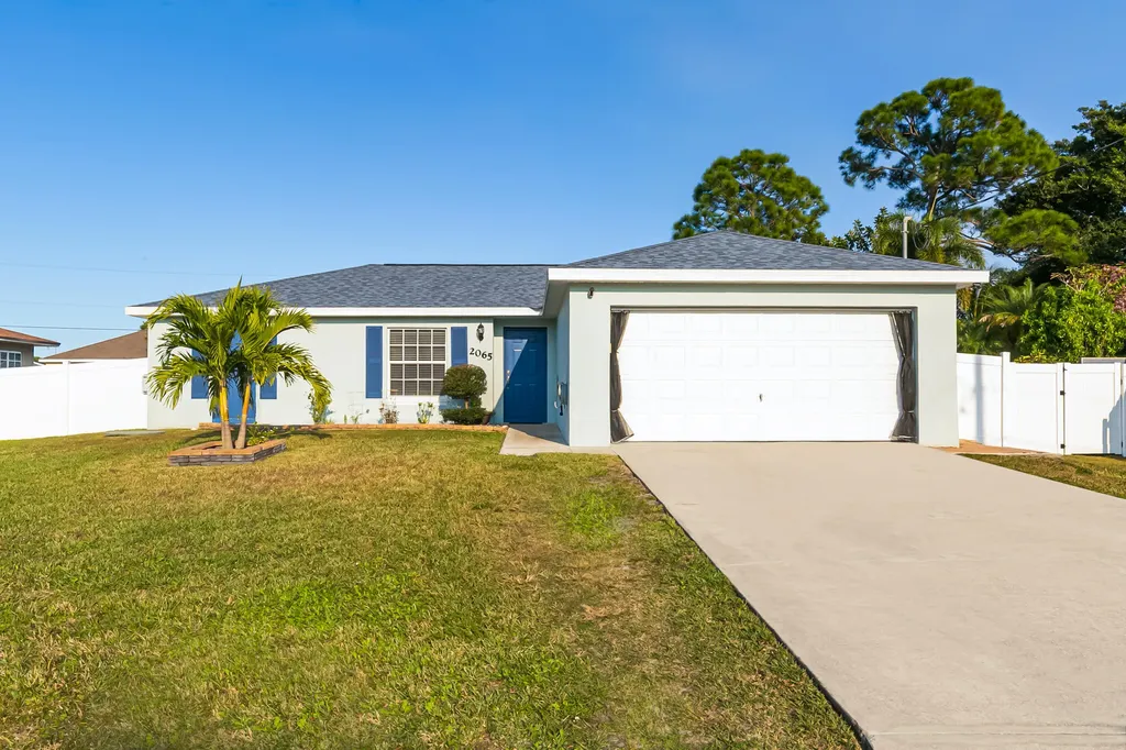 2065 Sw Gemini Lane Port Saint Lucie FL 34984