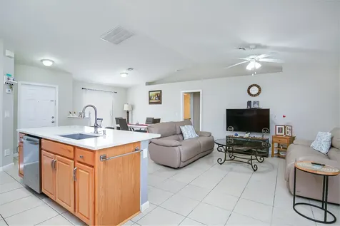 2065 Sw Gemini Lane Port Saint Lucie FL 34984