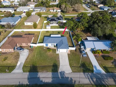 2065 Sw Gemini Lane Port Saint Lucie FL 34984