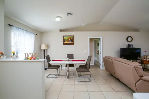2065 Sw Gemini Lane Port Saint Lucie FL 34984