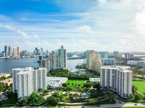 3300 NE 192 Street Aventura FL 33180