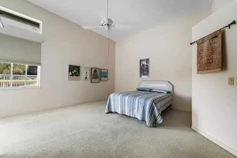 12866 Touchstone Place Palm Beach Gardens FL 33418