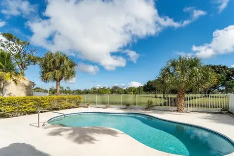 12866 Touchstone Place Palm Beach Gardens FL 33418