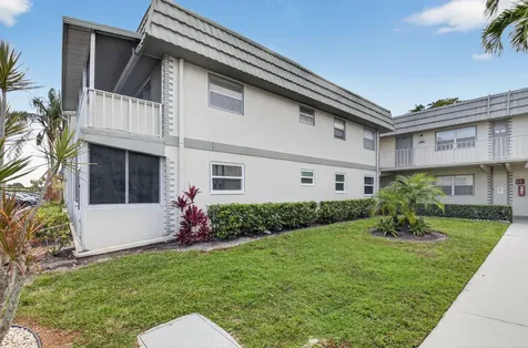 212 Monaco Way Delray Beach FL 33446