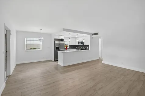 212 Monaco Way Delray Beach FL 33446