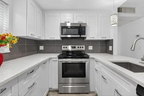 212 Monaco Way Delray Beach FL 33446