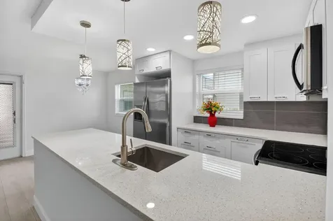 212 Monaco Way Delray Beach FL 33446