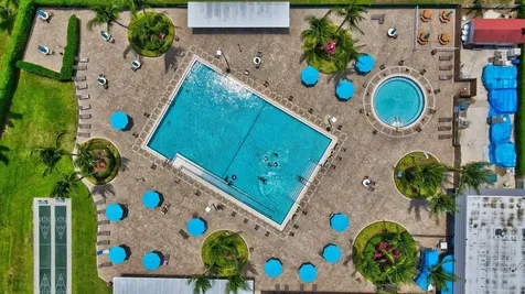 212 Monaco Way Delray Beach FL 33446