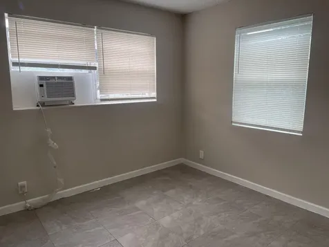 914 4th Street West Palm Beach FL 33401