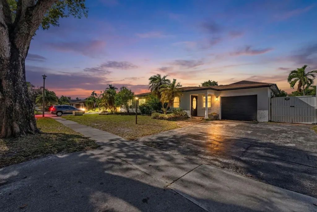 5313 Sw 103rd Avenue Cooper City FL 33328